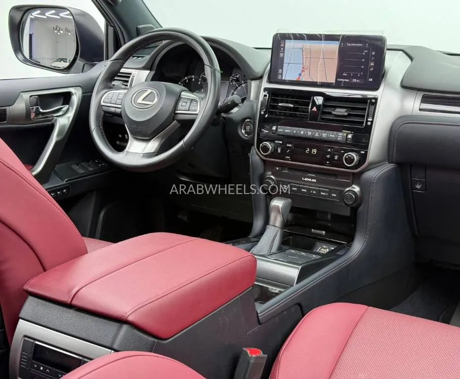 Lexus GX 2023 for Sale in Dubai Image-10