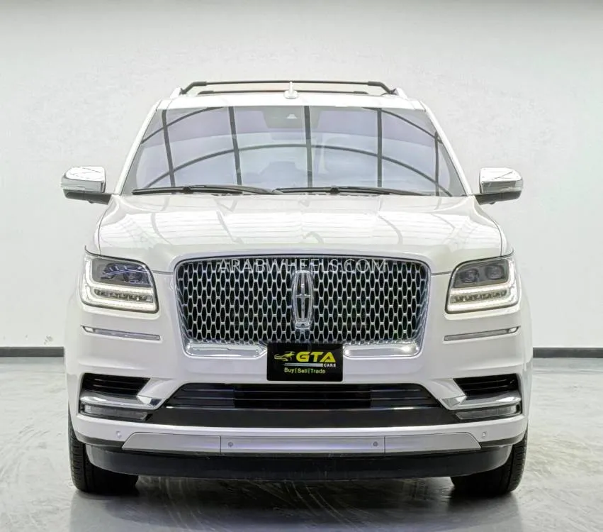 Lincoln Navigator 2018 for Sale in Dubai Image-15