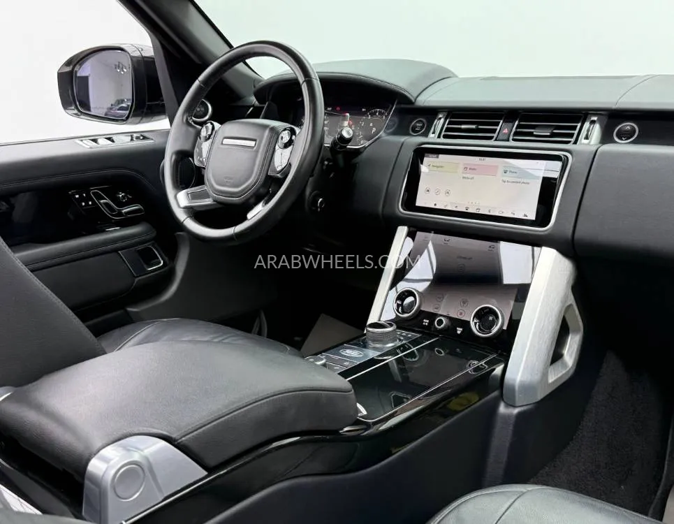 Land Rover Range Rover 2018 for Sale in Dubai Image-11