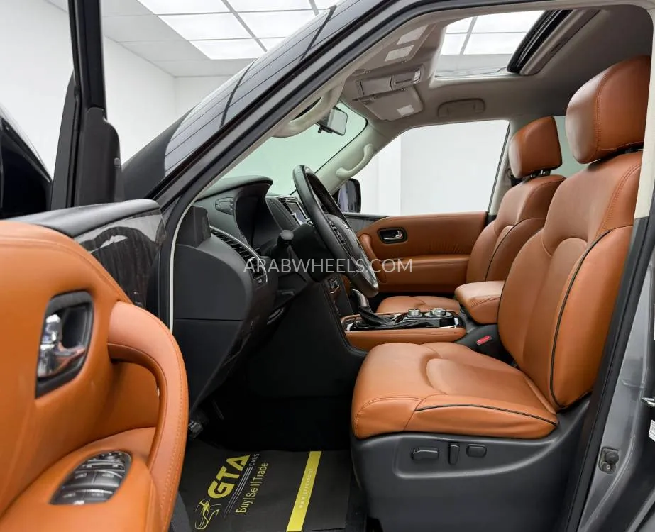 Nissan Patrol 2020 for Sale in Dubai Image-5