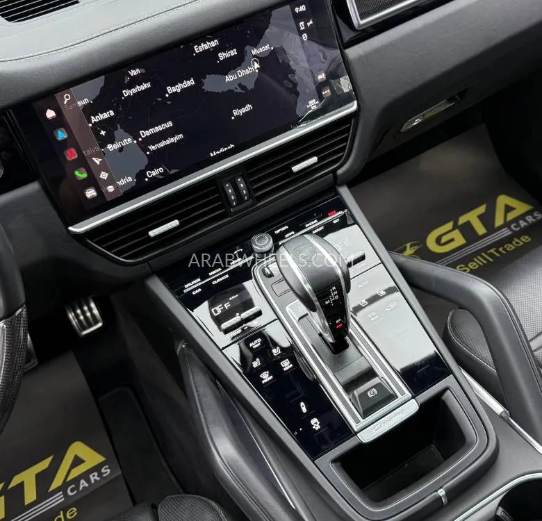 Porsche Cayenne 2022 for Sale in Dubai Image-8
