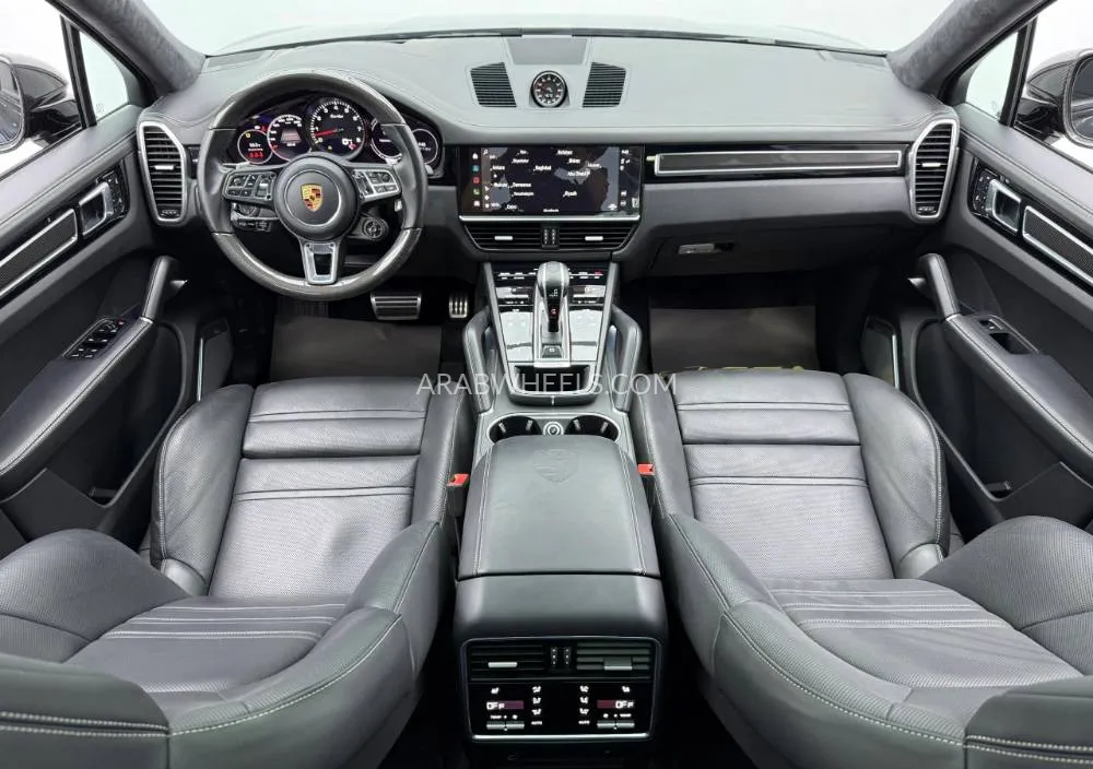 Porsche Cayenne 2022 for Sale in Dubai Image-10