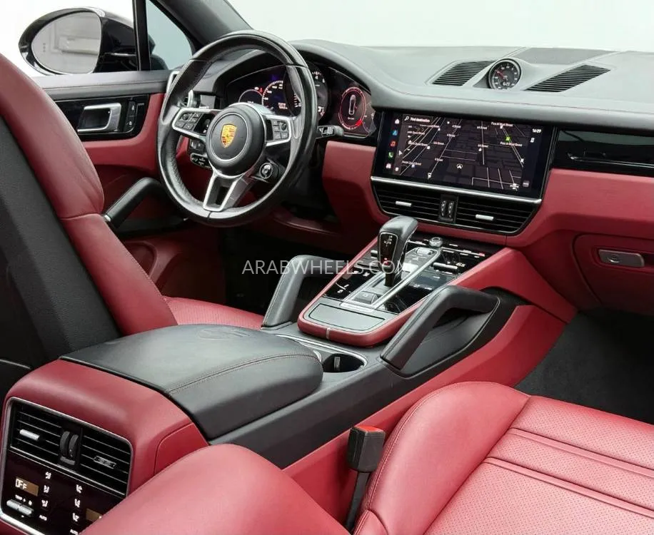 Porsche Cayenne 2022 for Sale in Dubai Image-9