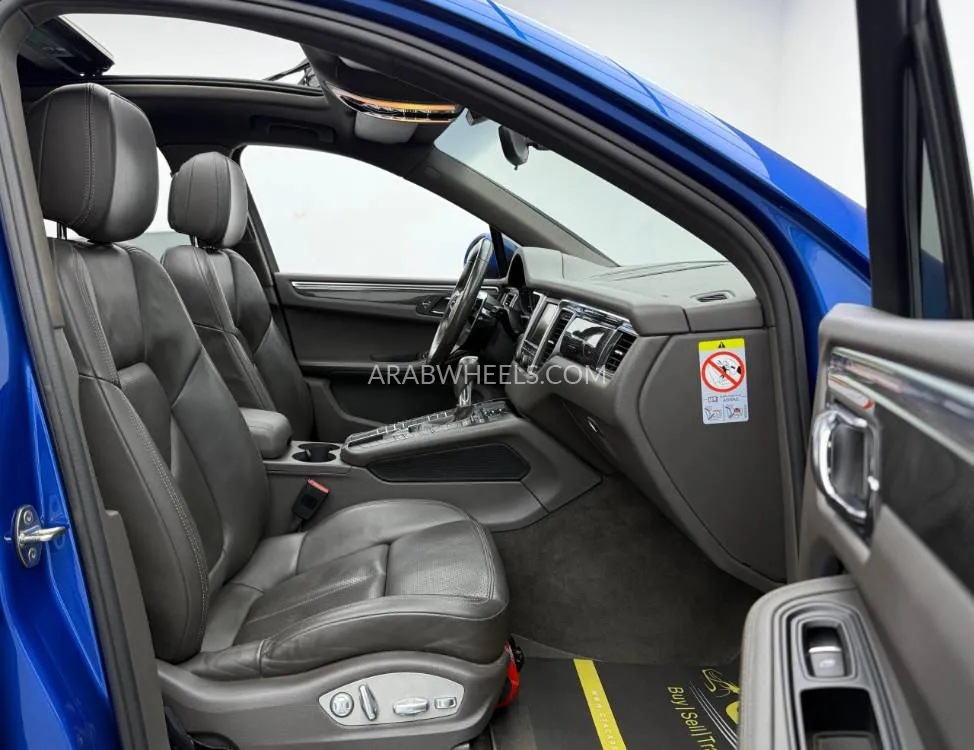 Porsche Macan 2016 for Sale in Dubai Image-14