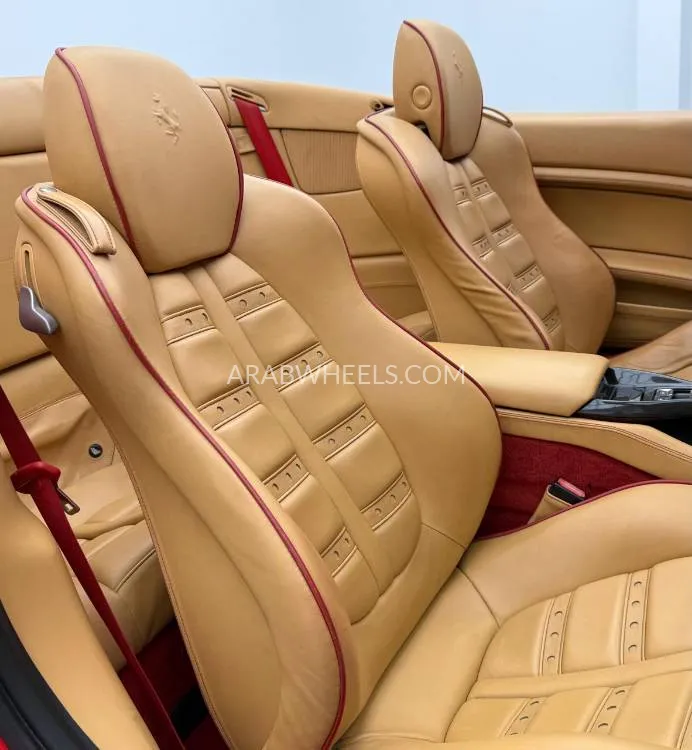 Ferrari California 2012 for Sale in Dubai Image-14