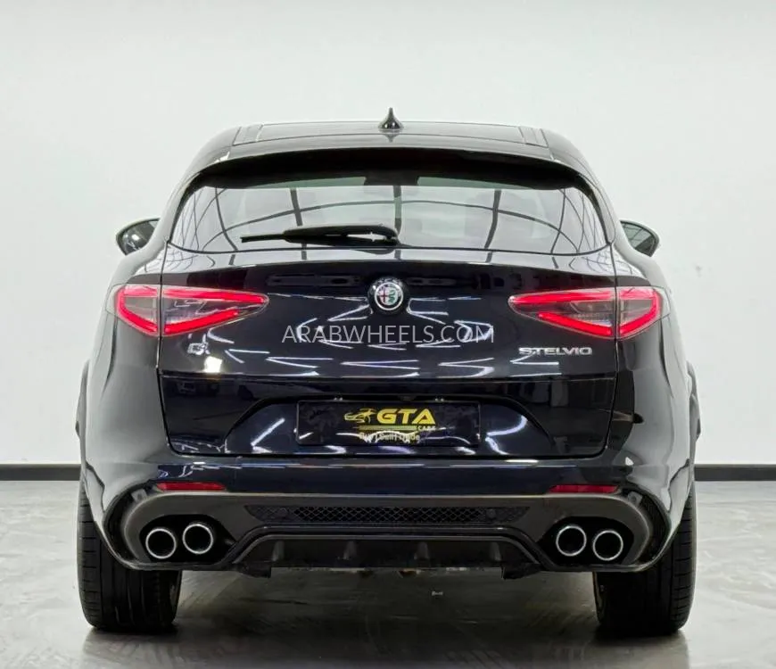 الفا روميو ستيلفيو 2024 for Sale in دبي Image-2