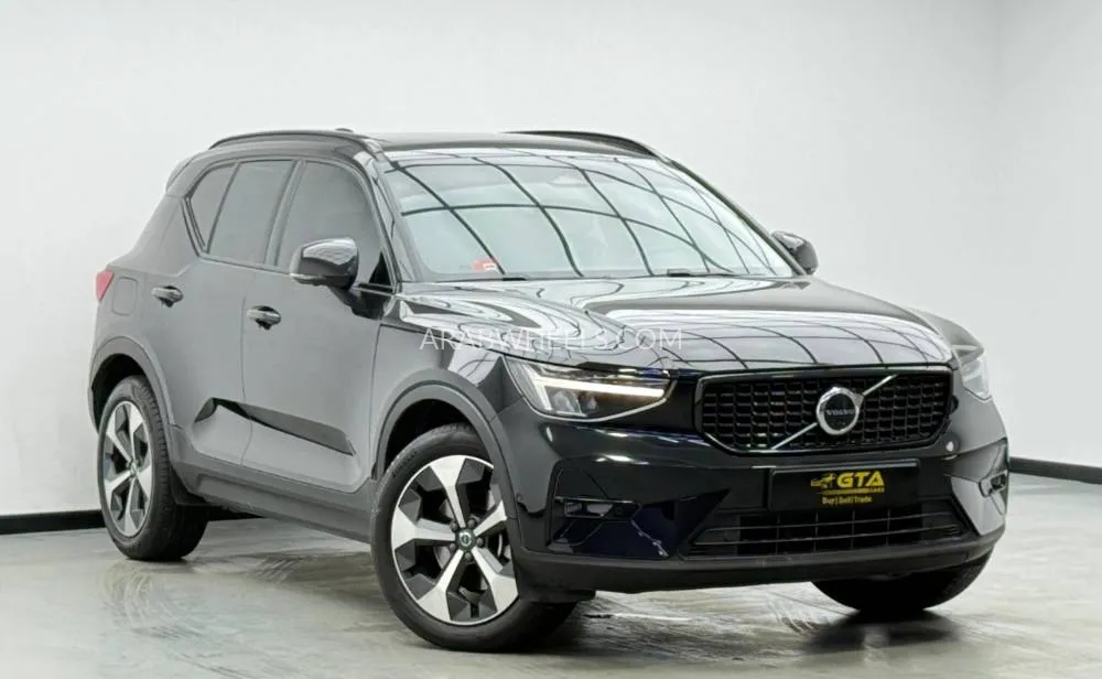 Volvo XC40 2023 for Sale in Dubai Image-4