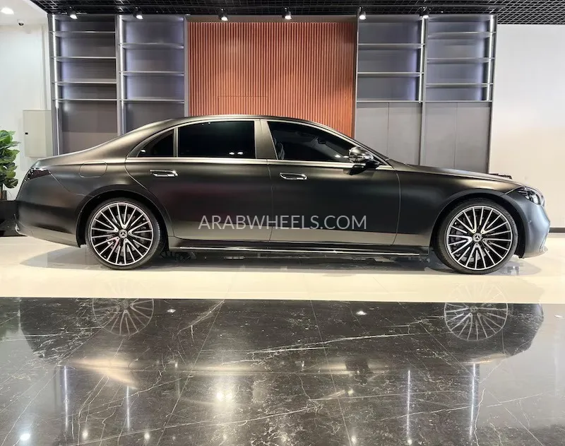 Mercedes Benz S Class 2022 for Sale in Dubai Image-3