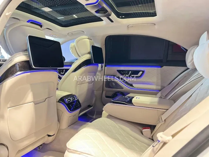 Mercedes Benz S Class 2022 for Sale in Dubai Image-10