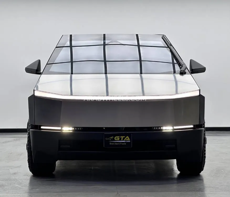 Tesla Cybertruck 2024 for Sale in Dubai Image-2