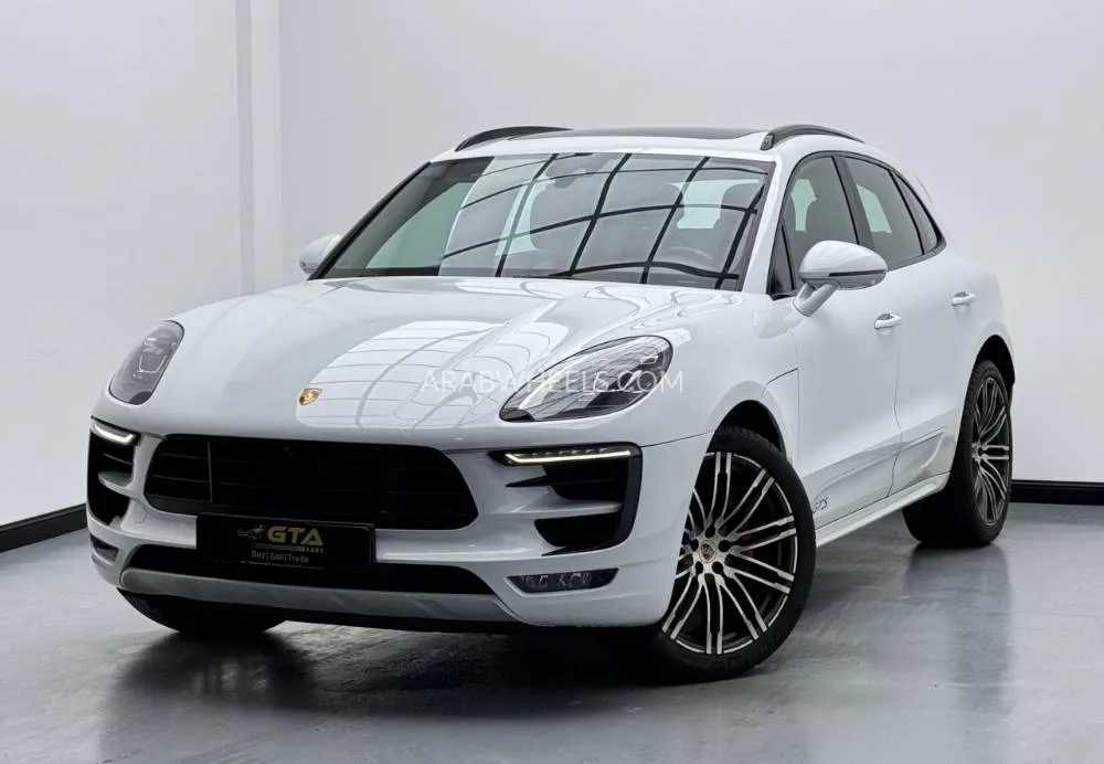 Porsche Macan 2017 for Sale in Dubai Image-3