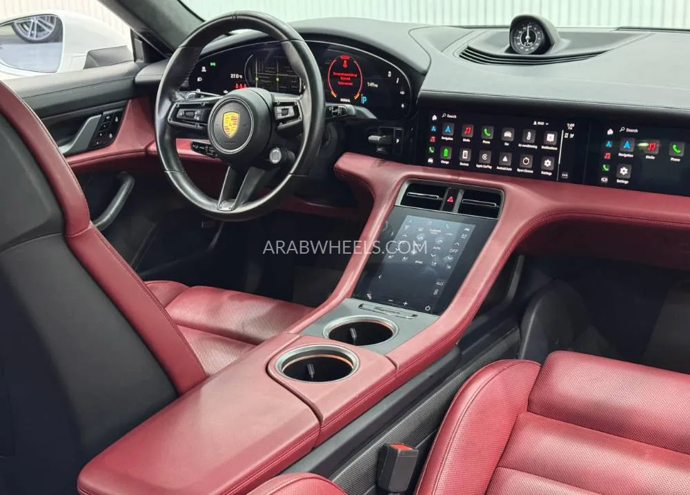 Porsche Taycan 2021 for Sale in Dubai Image-13