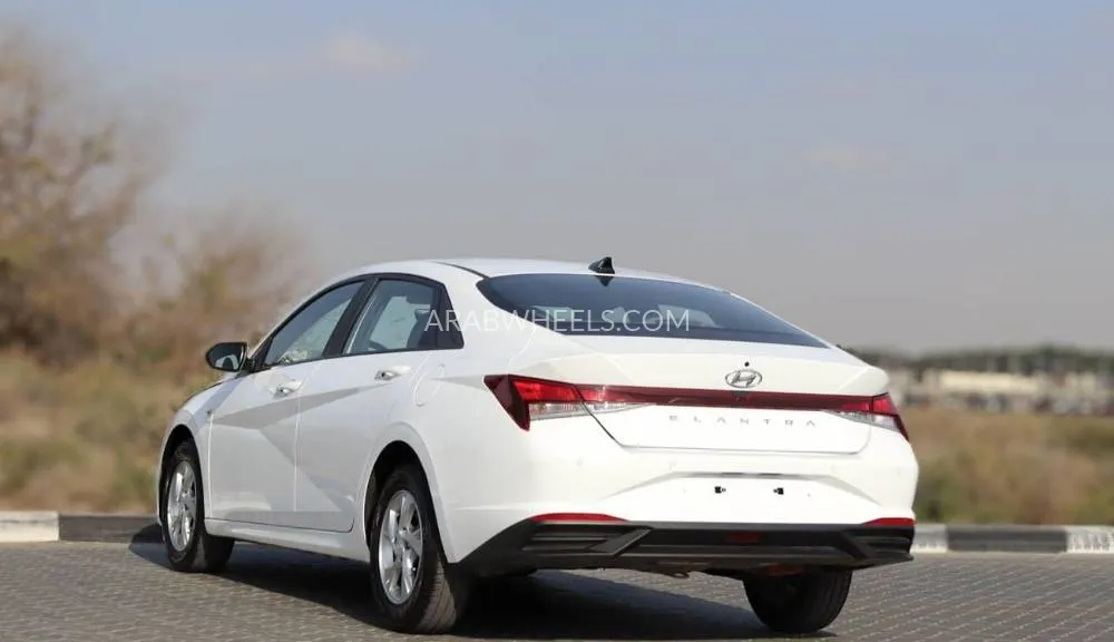 Hyundai Elantra 2023 for Sale in Sharjah Image-4