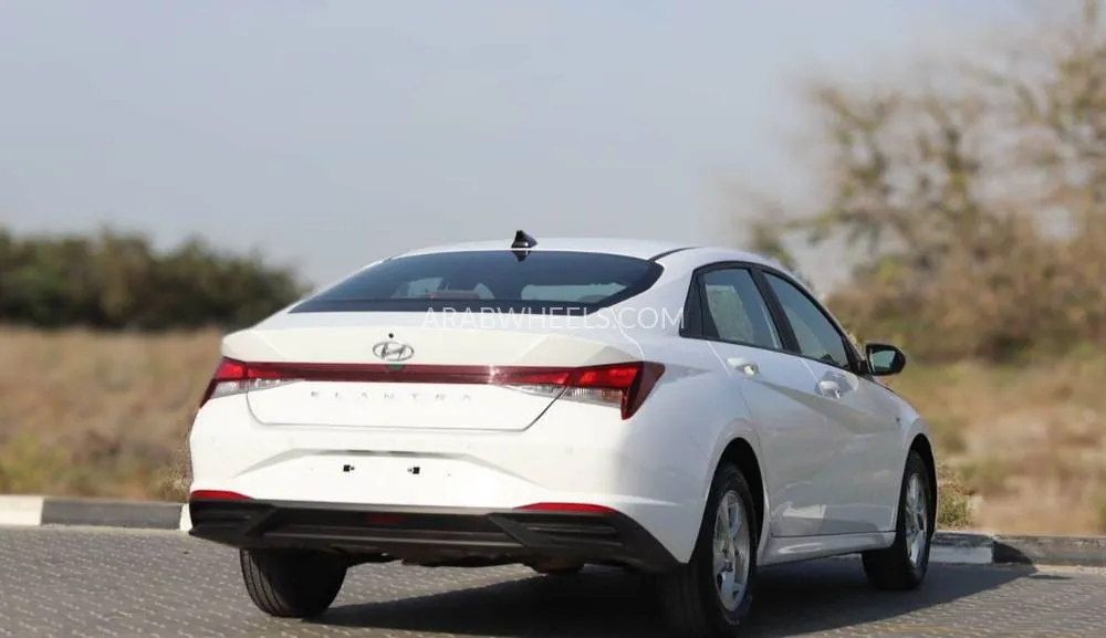Hyundai Elantra 2023 for Sale in Sharjah Image-6