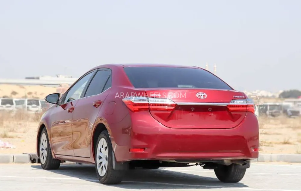 Toyota Corolla 2018 for Sale in Sharjah Image-4