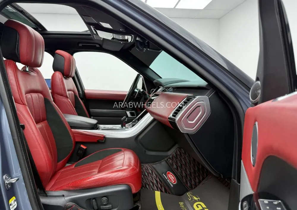 Land Rover Range Rover 2020 for Sale in Dubai Image-16