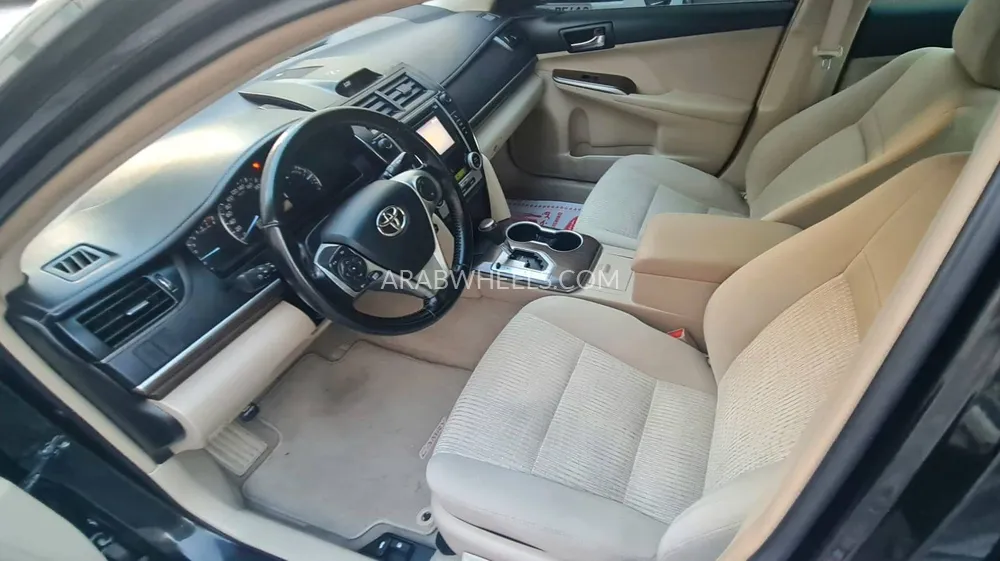 Toyota Camry 2015 for Sale in Sharjah Image-13