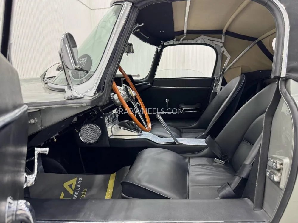 Jaguar E Type 1963 for Sale in Dubai Image-11