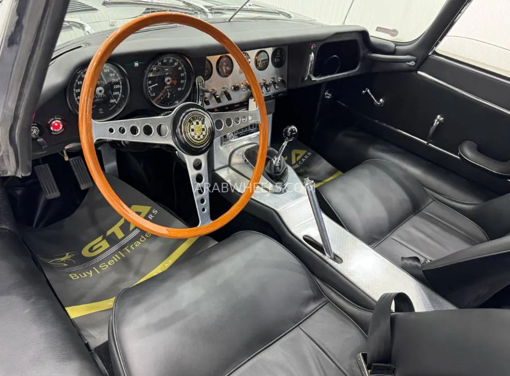 Jaguar E Type 1963 for Sale in Dubai Image-12