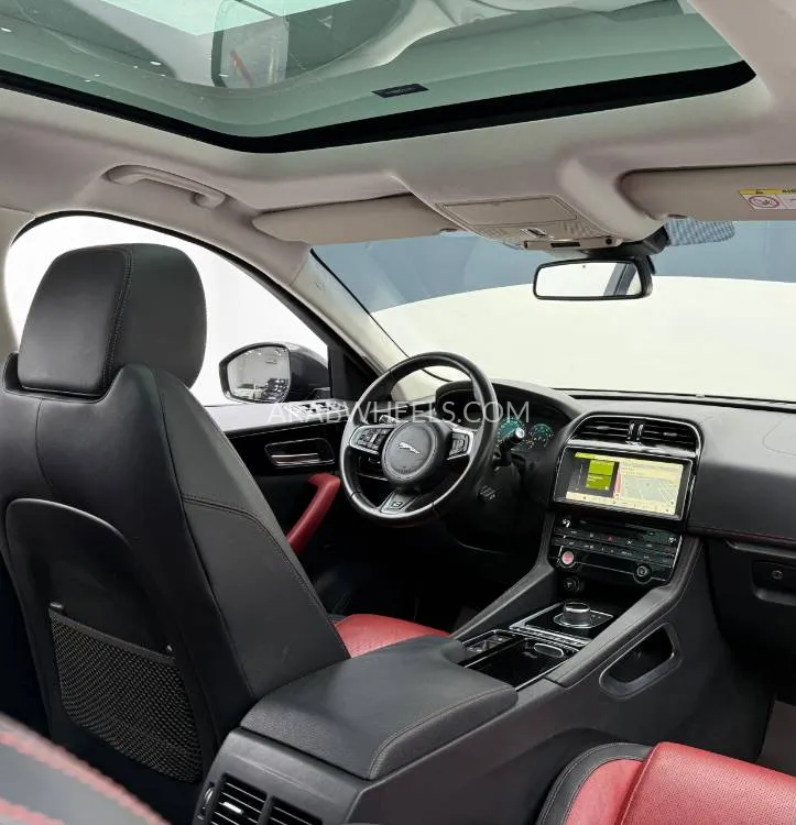 Jaguar F Pace 2018 for Sale in Dubai Image-12