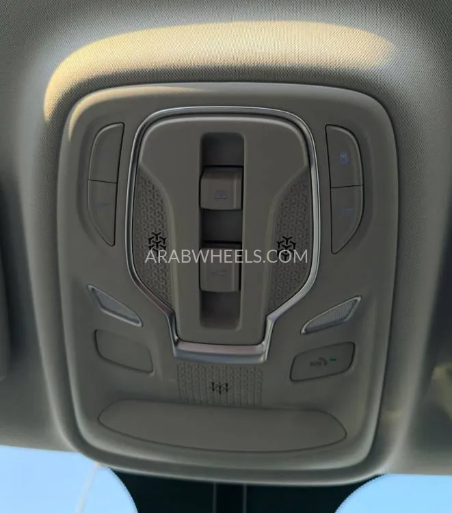 إم جي RX5 2025 for Sale in دبي Image-15