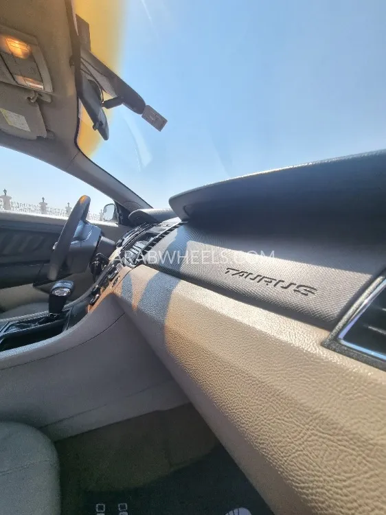 Ford Taurus 2012 for Sale in Sharjah Image-6