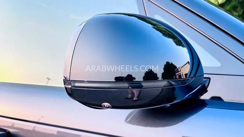 Land Rover Range Rover 2024 for Sale in Fujairah Image-9