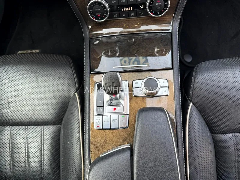 Mercedes Benz SL Class 2012 for Sale in Dubai Image-12