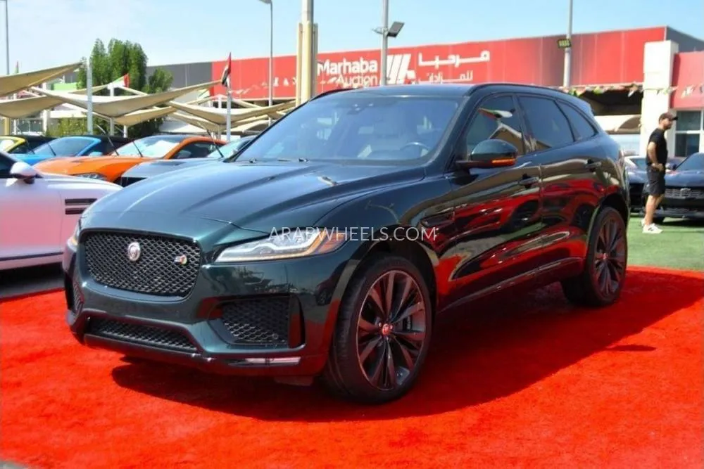 Jaguar F Pace 2018 for Sale in Sharjah Image-4