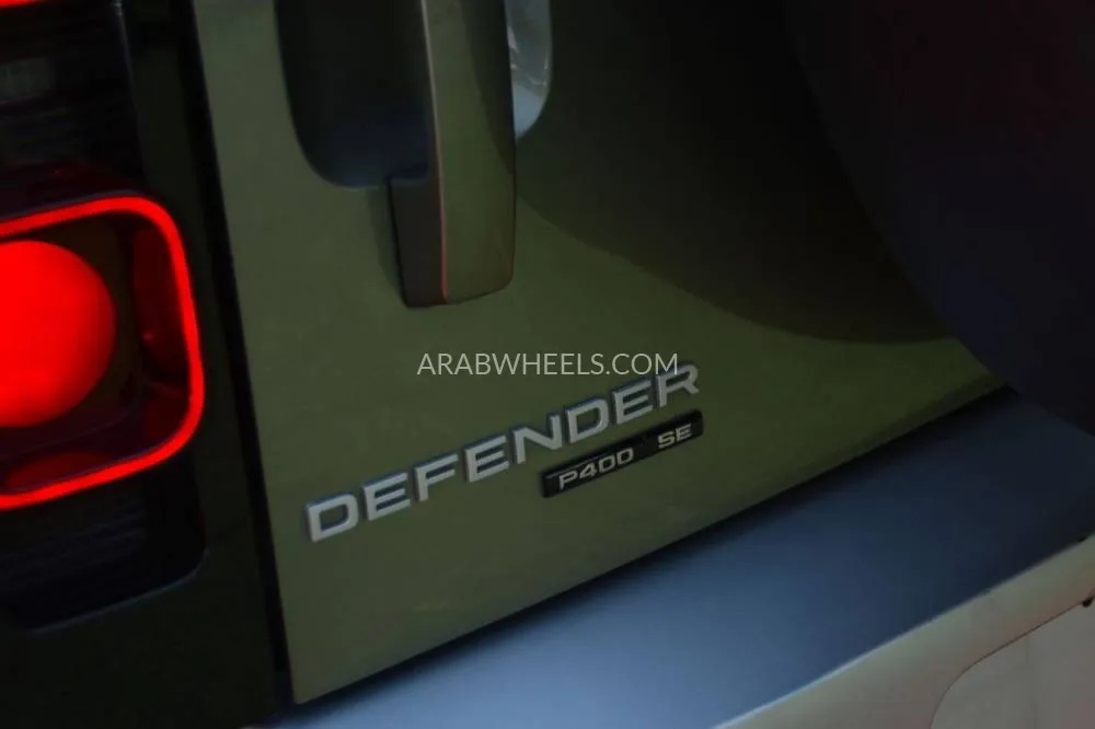 Land Rover Defender 2020 for Sale in Sharjah Image-22