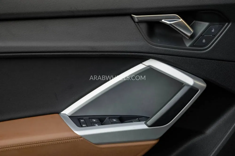 Audi Q3 2022 for Sale in Dubai Image-15