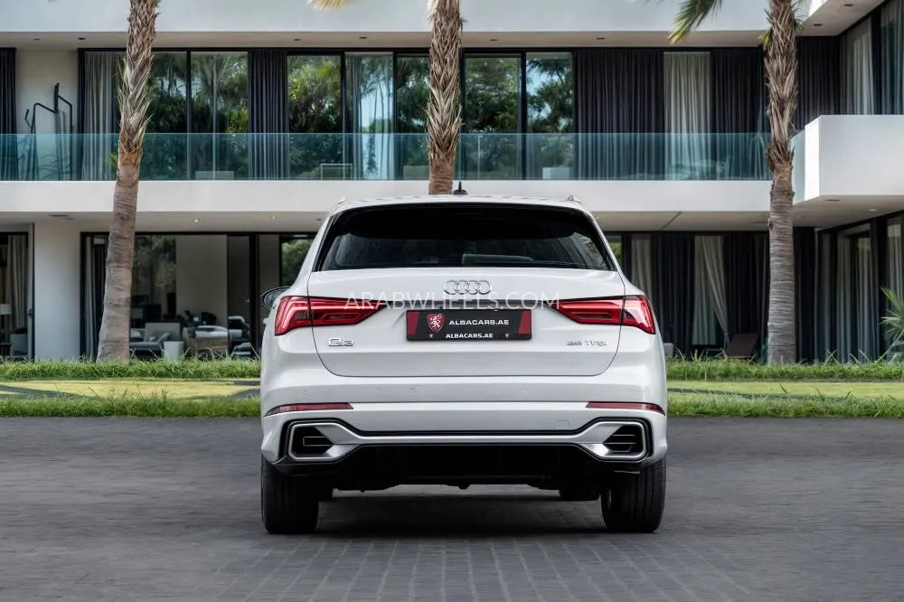 Audi Q3 2024 for Sale in Dubai Image-5