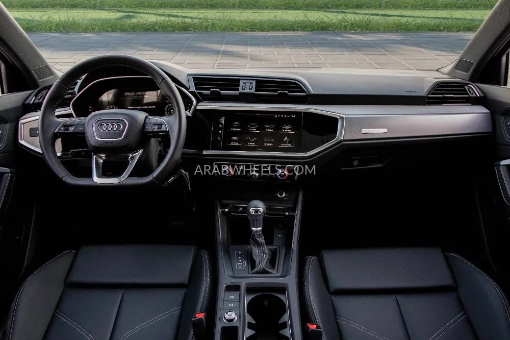 Audi Q3 2024 for Sale in Dubai Image-8