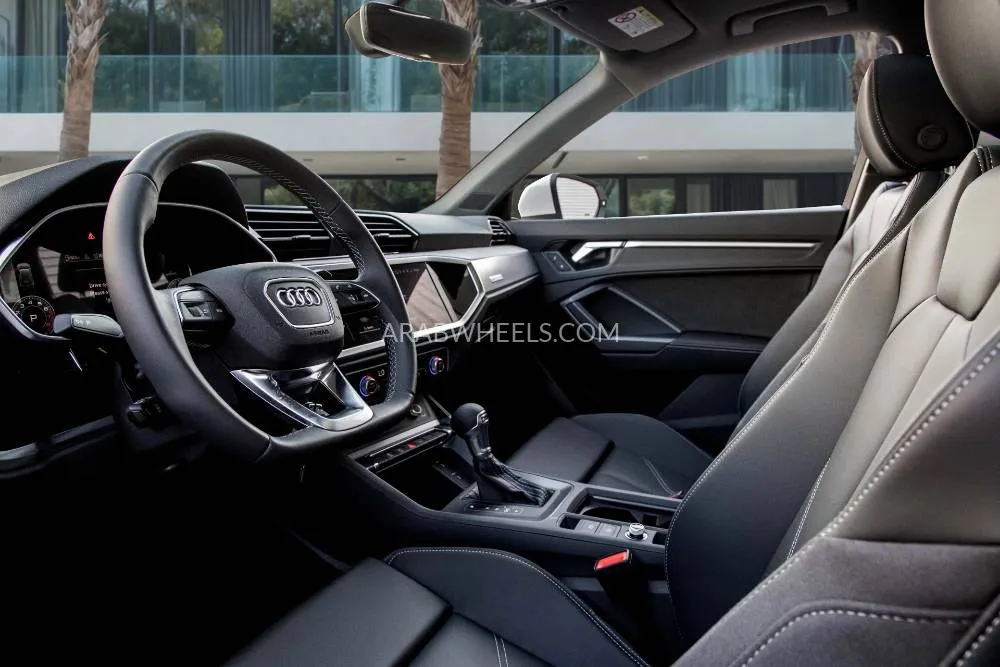 Audi Q3 2024 for Sale in Dubai Image-9