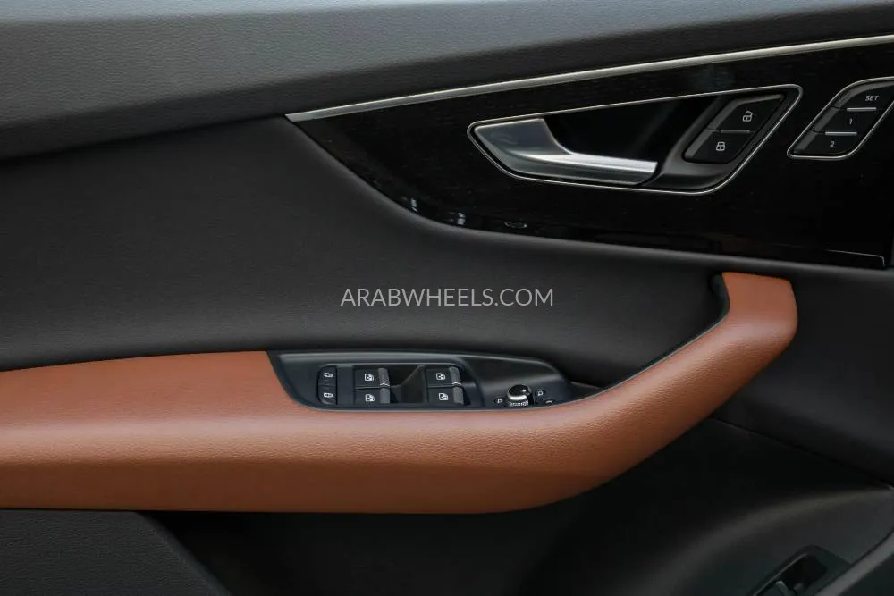 Audi Q7 2023 for Sale in Dubai Image-14