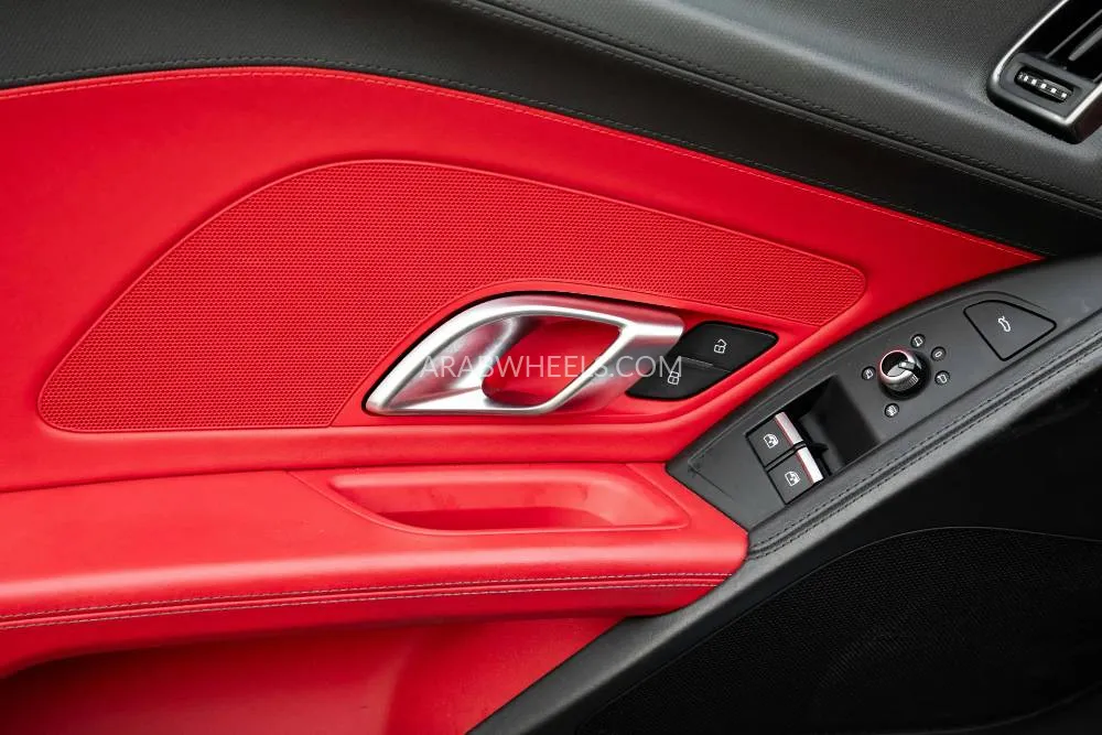 Audi R8 2021 for Sale in Dubai Image-15