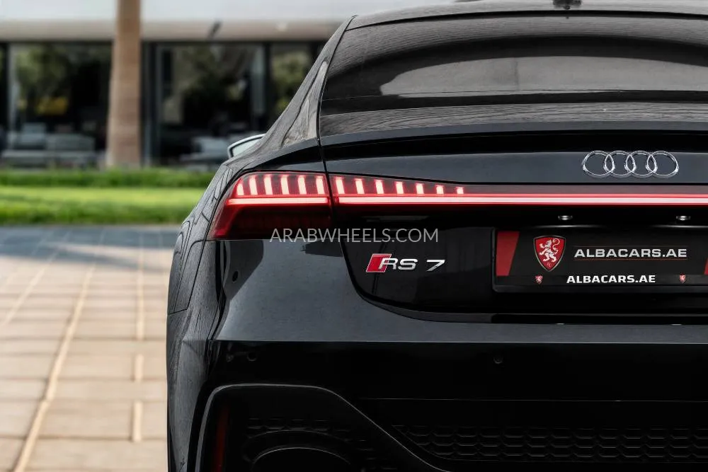 Audi RS 7 2022 for Sale in Dubai Image-6
