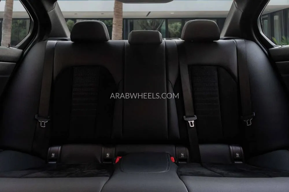 BMW 3 series 2021 for Sale in Dubai Image-12