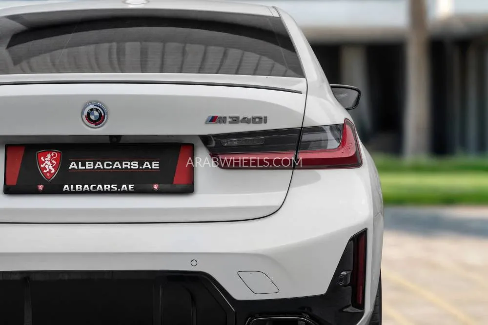 BMW 3 series 2023 for Sale in Dubai Image-6