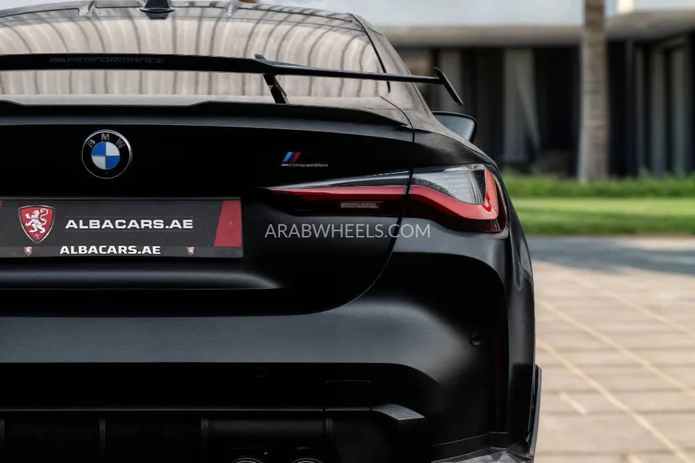 BMW M4 2023 for Sale in Dubai Image-6