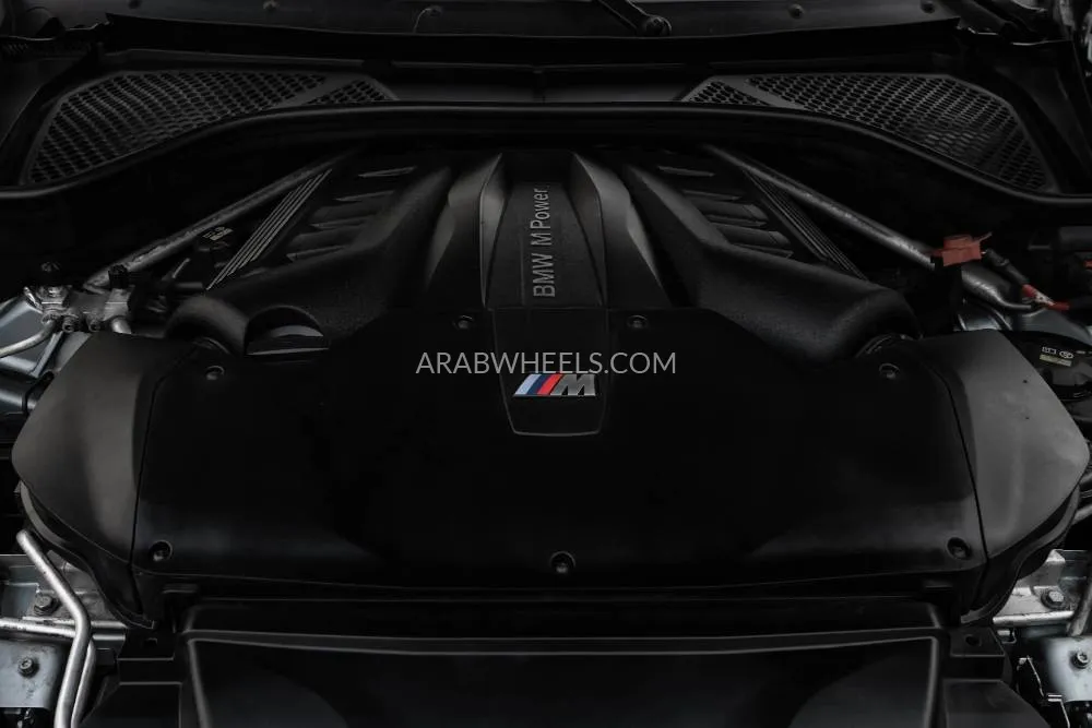 BMW X5 2018 for Sale in Dubai Image-16