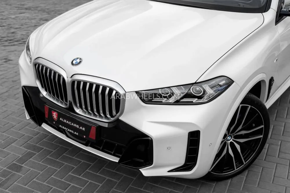 BMW X5 2024 for Sale in Dubai Image-7