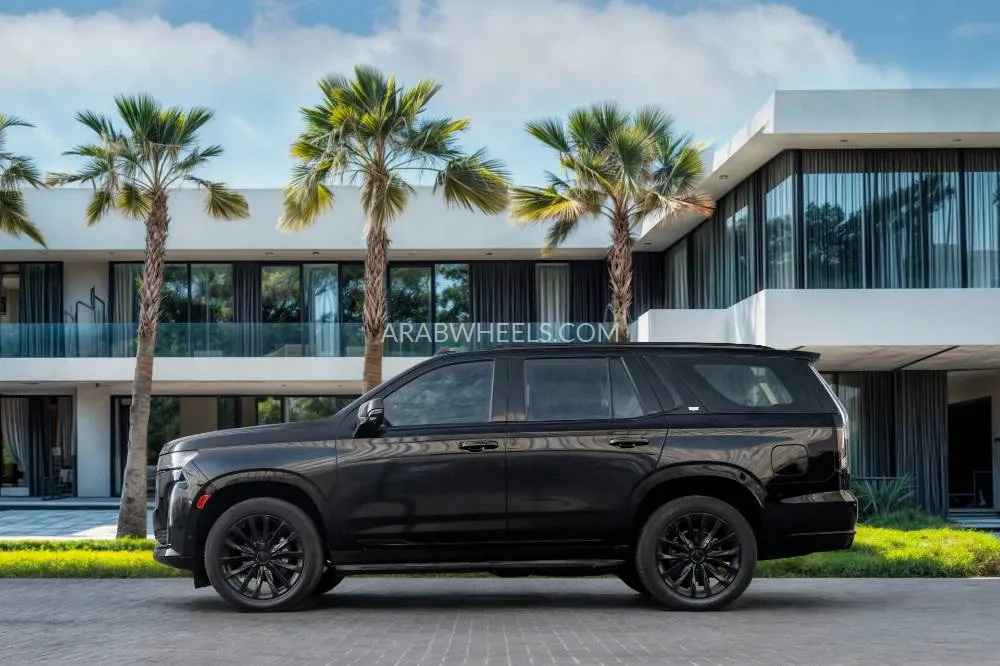 Cadillac Escalade 2022 for Sale in Dubai Image-2