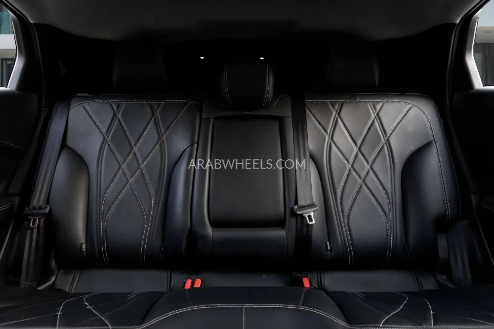 Ford Mustang Mach E 2022 for Sale in Dubai Image-14