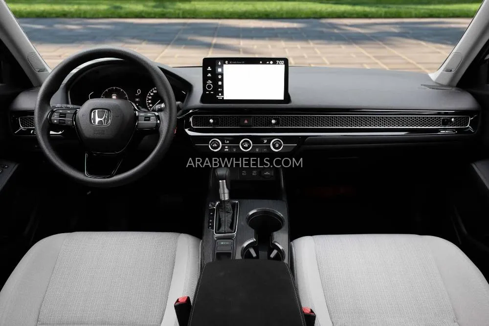 Honda Civic 2025 for Sale in Dubai Image-8