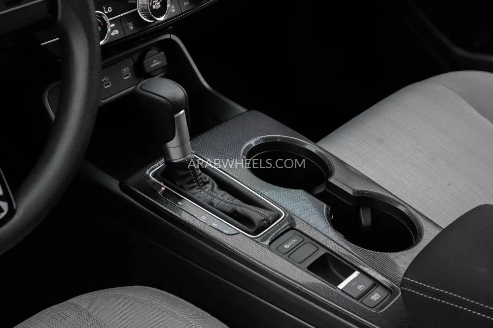 Honda Civic 2025 for Sale in Dubai Image-10