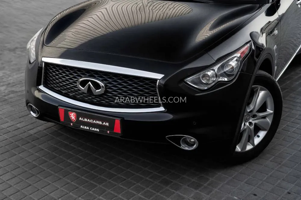 Infiniti QX70 2019 for Sale in Dubai Image-7