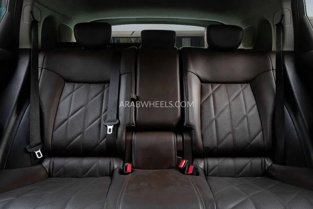 Infiniti QX70 2019 for Sale in Dubai Image-12