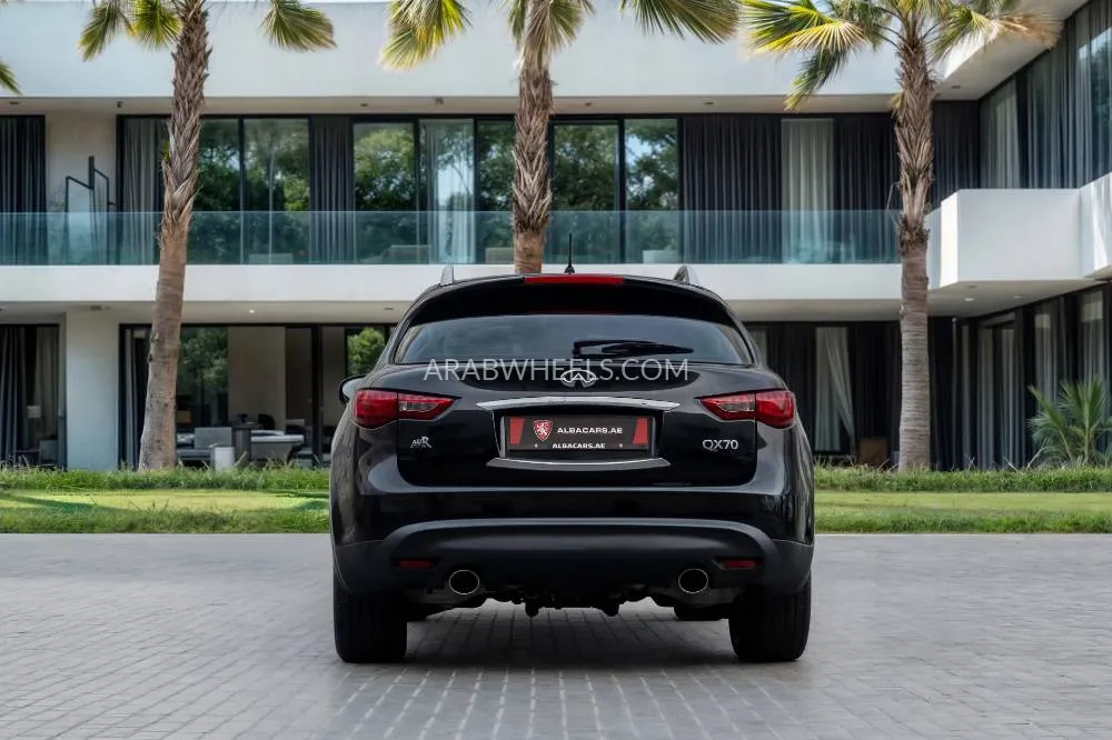 Infiniti QX70 2019 for Sale in Dubai Image-5