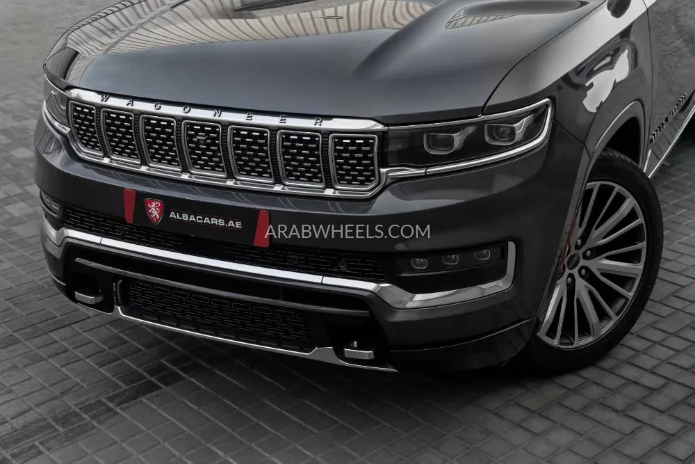 Jeep Grand Wagoneer 2023 for Sale in Dubai Image-7